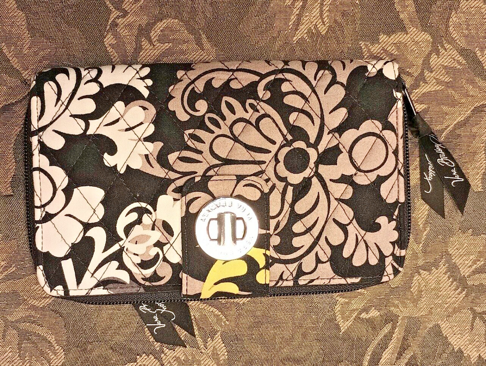 Vera Bradley Turn Lock 7.5"x4.7" 10 Card Wallet Baroque 2 Zip Compartments - Picture 1 of 4